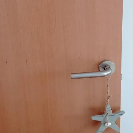 Playa A Escasos Metros Del Mar *